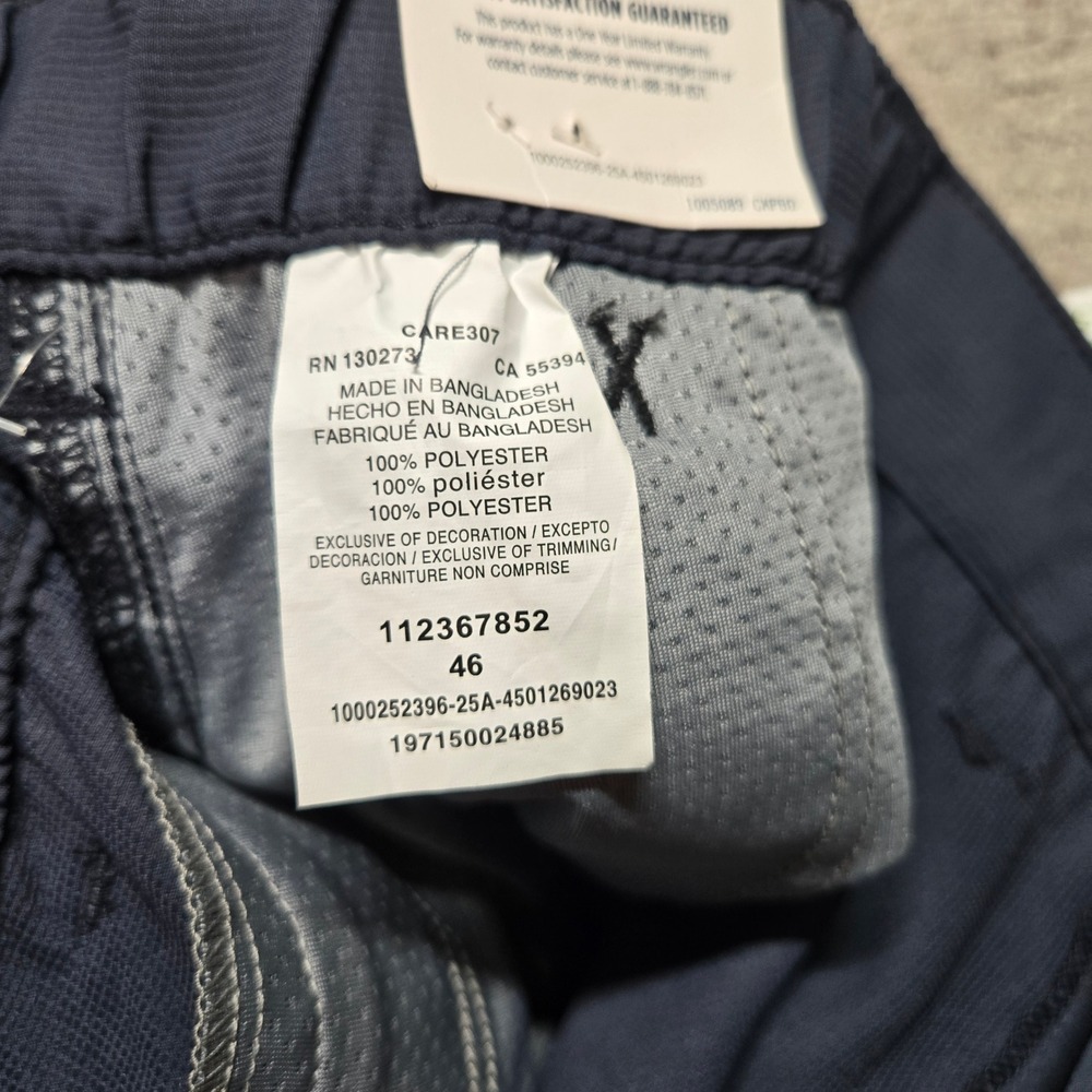 Wrangler Outdoor Mens Navy Blue Performance Shorts Size 46 112367852 New - Picture 3 of 4